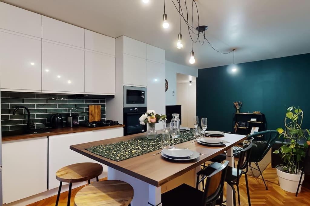 8 Personnes - 4 Rooms - 2 Salle De Bain - Metro 7 & 14 - Porte Italie - Private Car Park- Wifi Le Kremlin-Bicetre Exterior photo