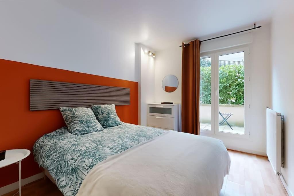 8 Personnes - 4 Rooms - 2 Salle De Bain - Metro 7 & 14 - Porte Italie - Private Car Park- Wifi Le Kremlin-Bicetre Exterior photo